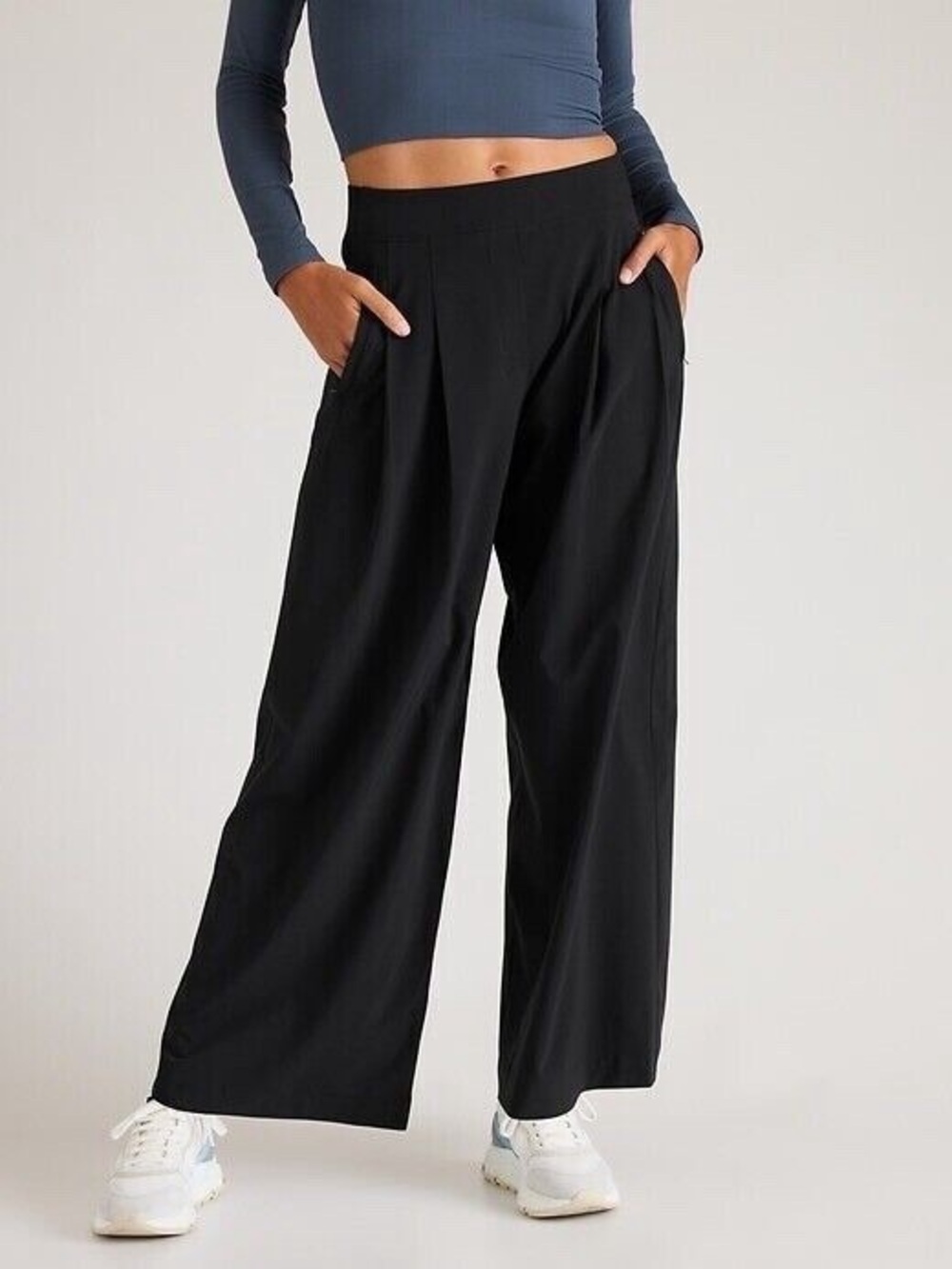 ATHLETA Brooklyn Heights High Rise Wide Leg Pant Black Casual Athleisure Size 10